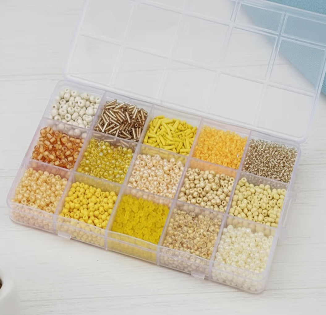 طقم خرز متنوع بدرجات اللون الاصفر